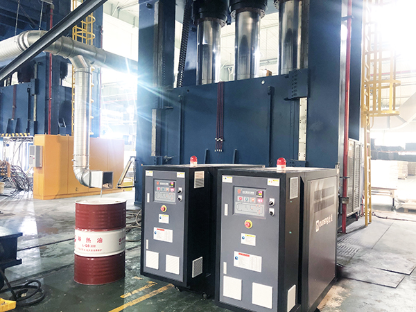 smc玻璃鋼模壓油溫機(jī) smc玻璃鋼模壓油溫機(jī)