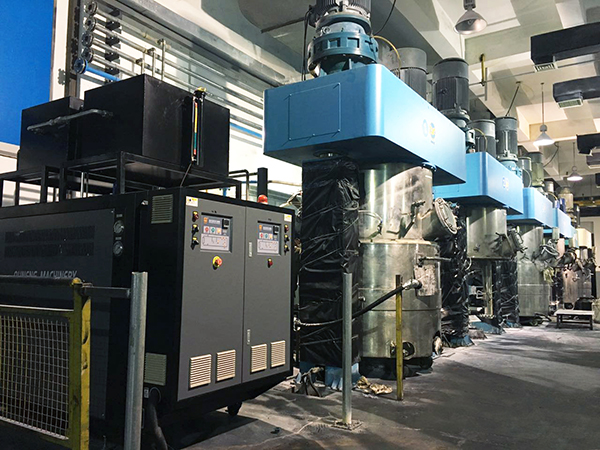 攪拌罐冷熱一體模溫機(jī) 攪拌罐冷熱一體模溫機(jī)